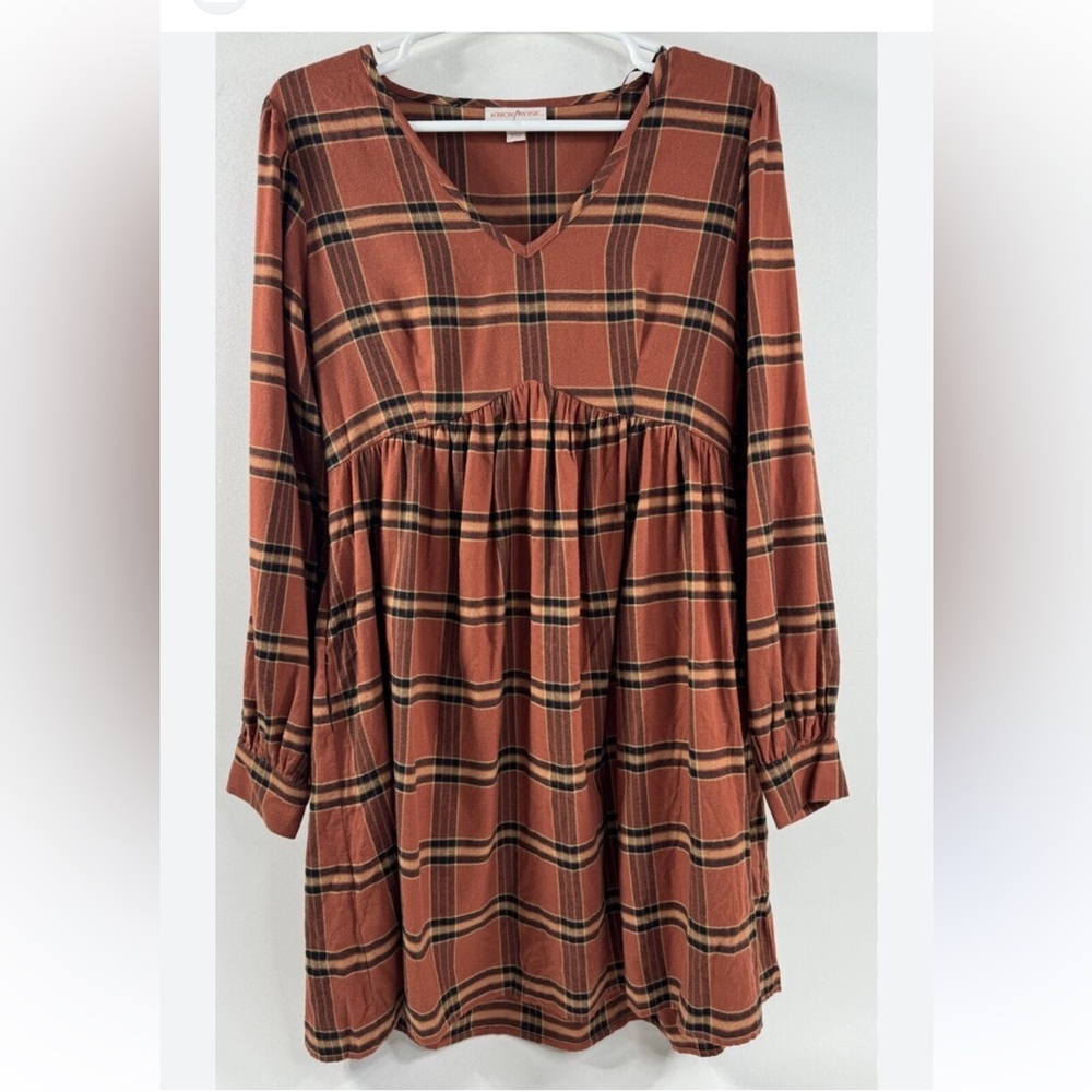 XXL Knox rose plaid dress.
